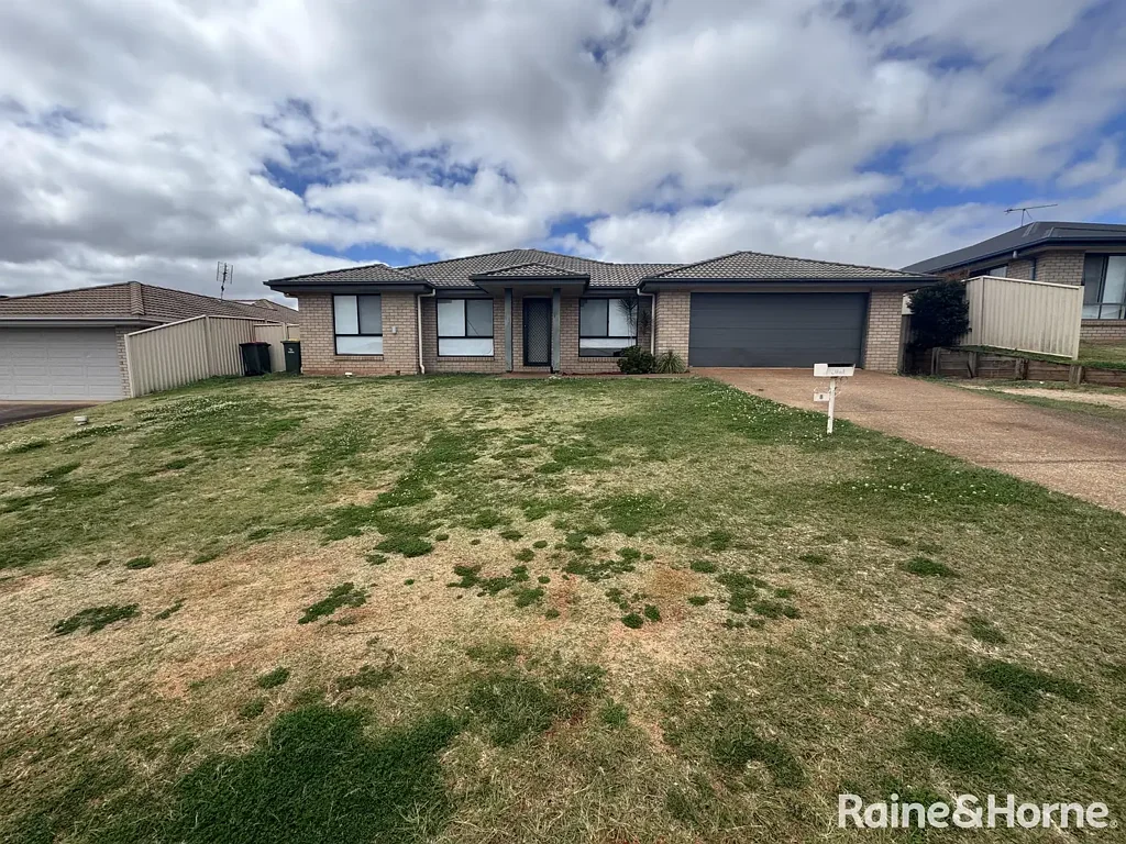 Kingaroy 4部屋 Take a Look