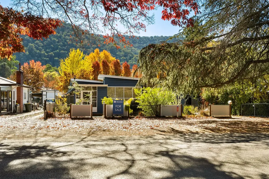 63 Delany Avenue, Bright, VIC 3741