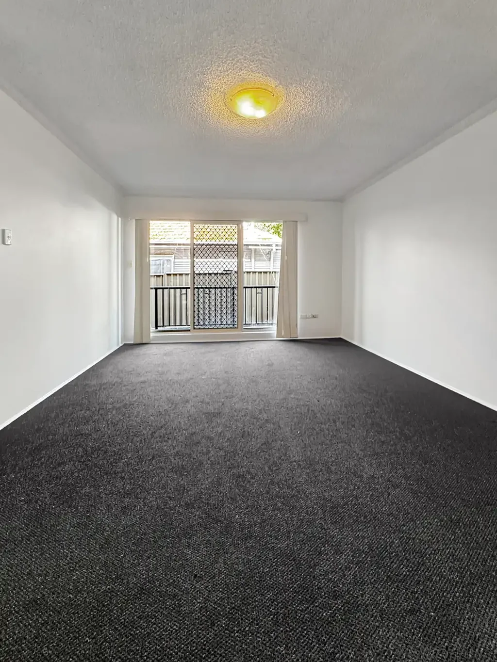 Well-Presented Two Bedroom Unit in Prime Merrylands Location