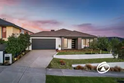 16 Summit Drive, Pakenham