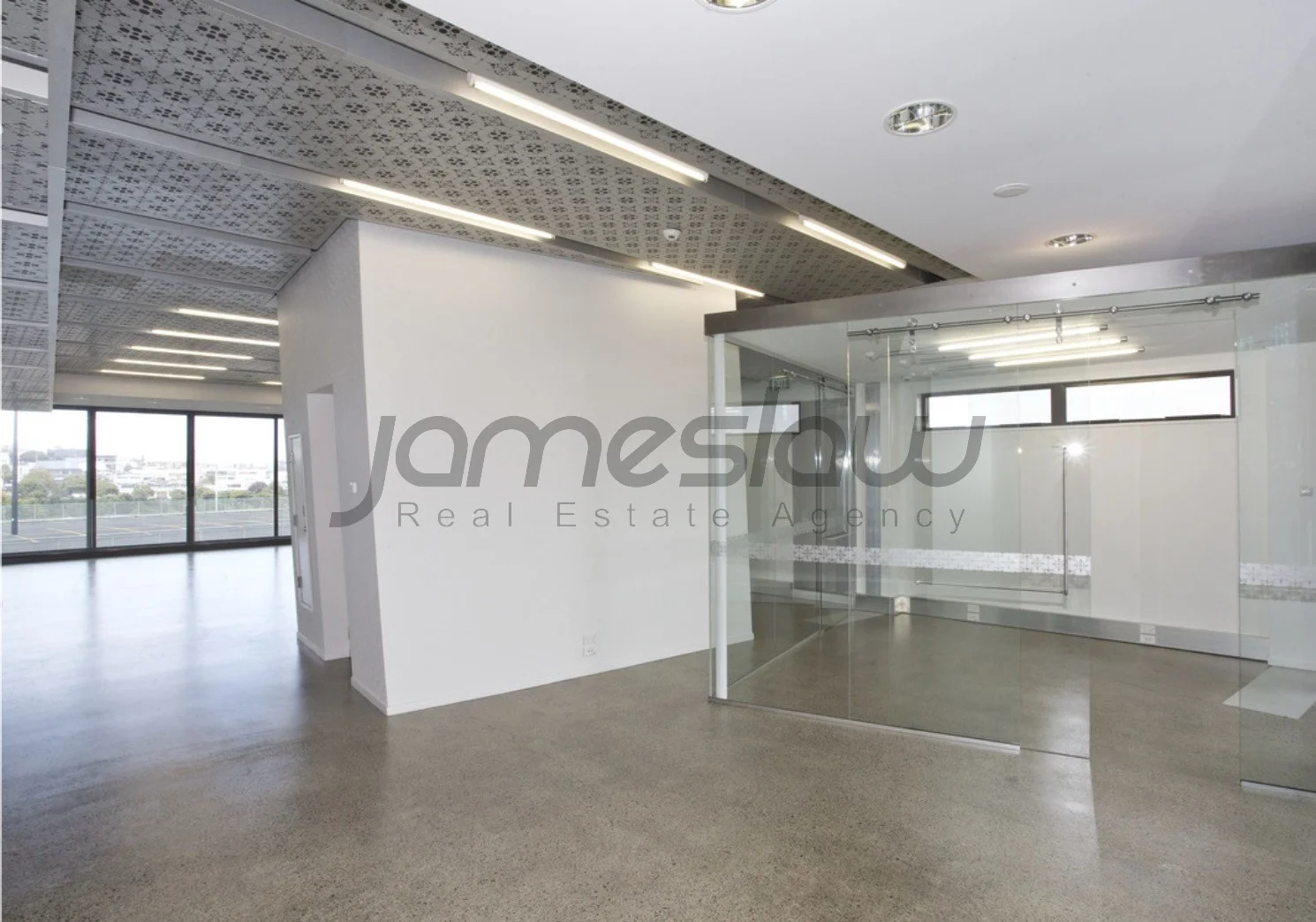 Auckland Central  152sqm Iconic Ironbank Office