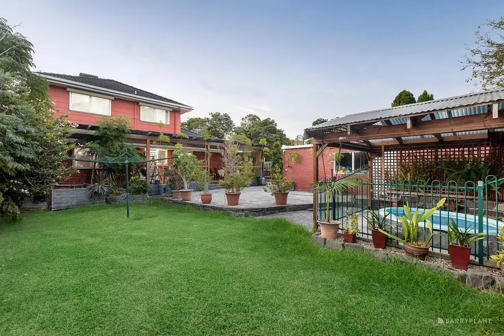 Blackburn South 5Habitaciones Space and Style Across Two Generous Levels