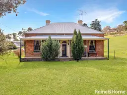 8 Icely Street, Carcoar