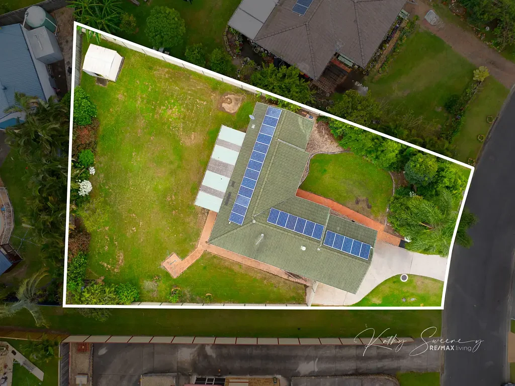 Burpengary 5બેડરૂમ Discover Your Dream Family Home at 6 Scarletti Court, Burpengary!