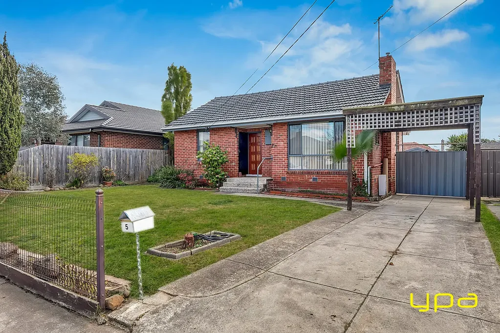 5 Kilmore Ave, Reservoir, VIC 3073