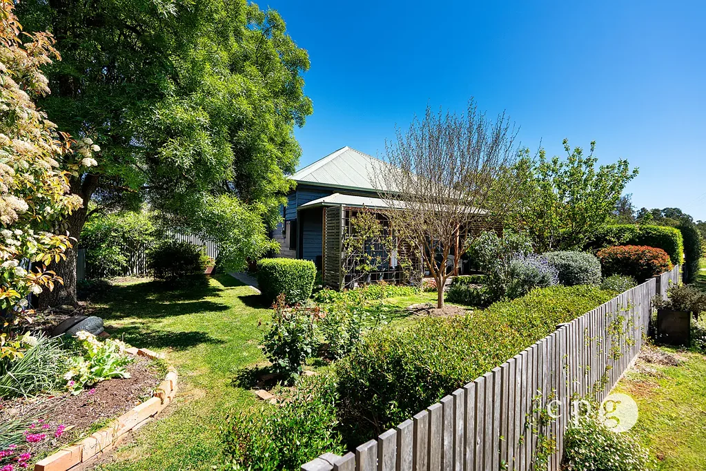 12 Church Street, Newstead, VIC 3462