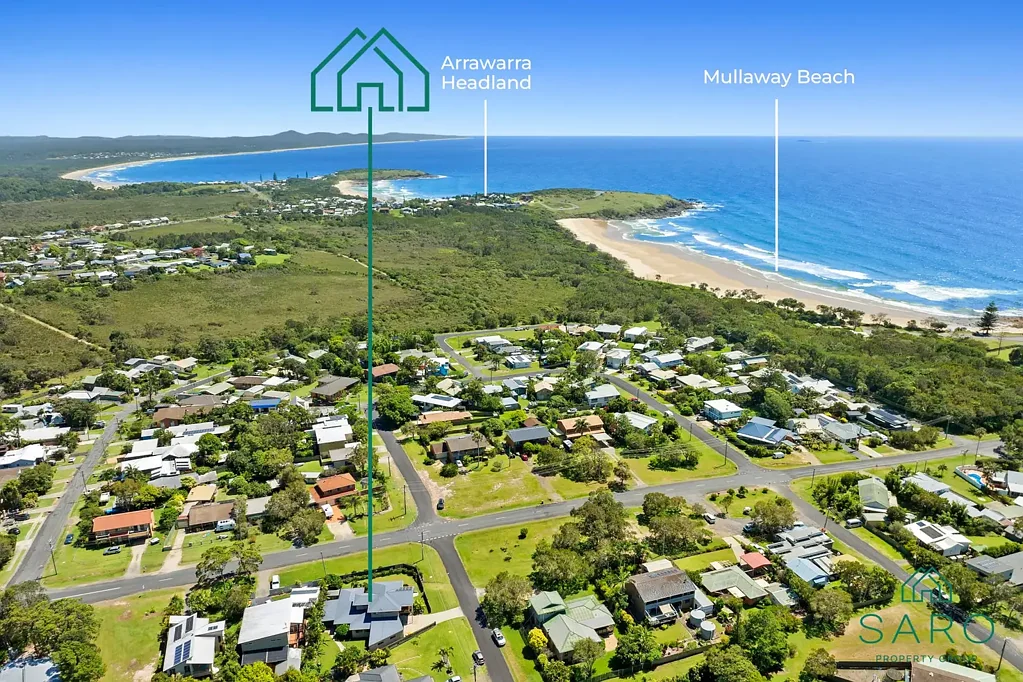 Mullaway 5Moenga Coastal Living at Its Finest: Expansive Family Home Steps from Mullaway Beach