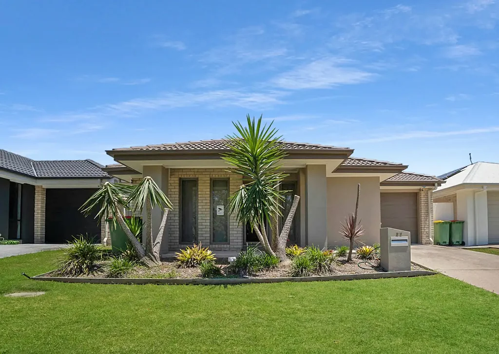 27 Mortimer Drive, Flagstone, QLD 4280