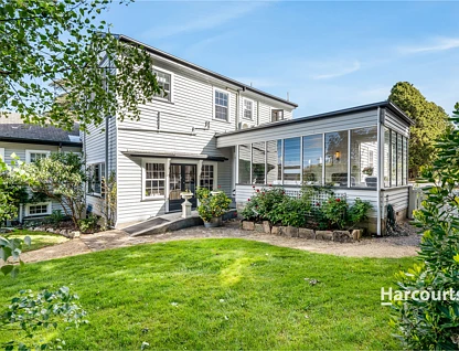 105 Derwent Terrace, New Norfolk, Hobart, 7房, 7浴, House