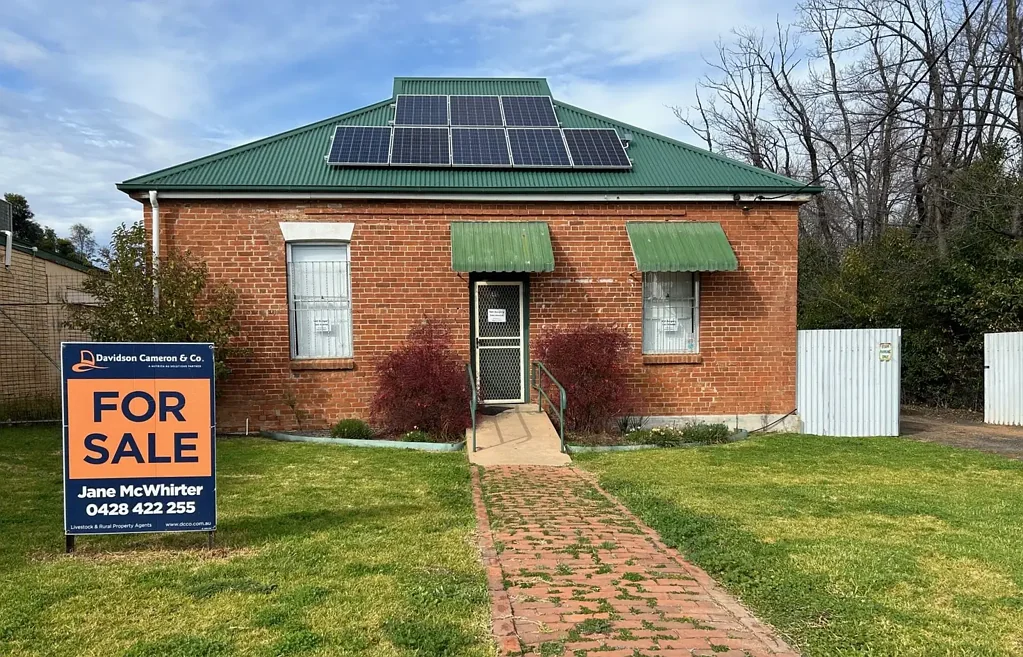 Coonabarabran 3chambre Brick Building - Prime Location ....