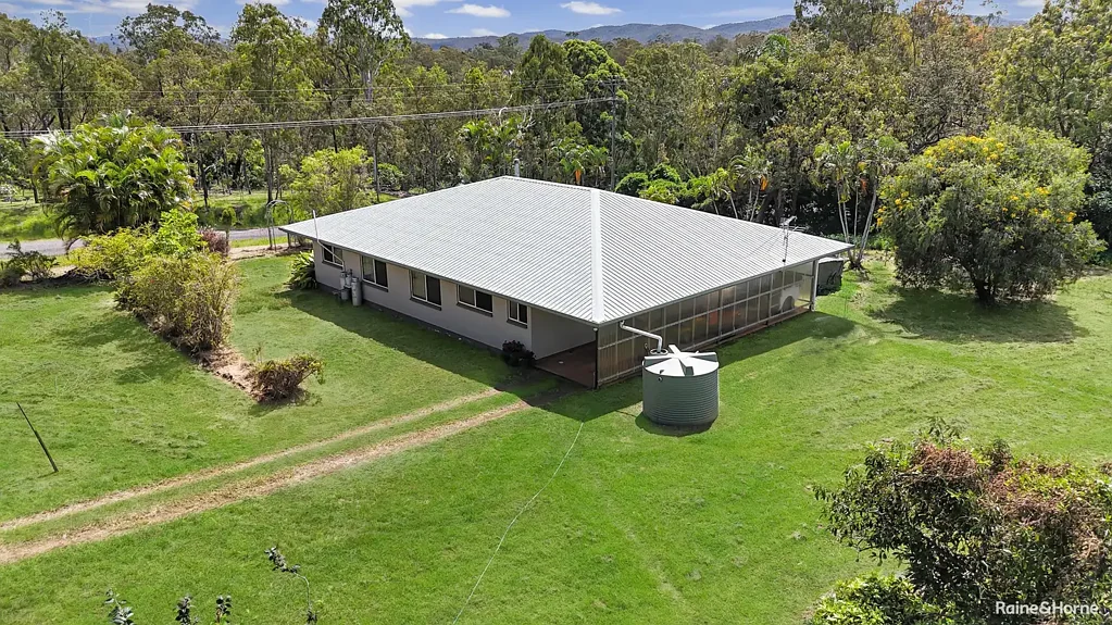 Millstream 3Kwarto Spacious Masonry Block Home with Wide Verandas & Rural Lifestyle Appeal