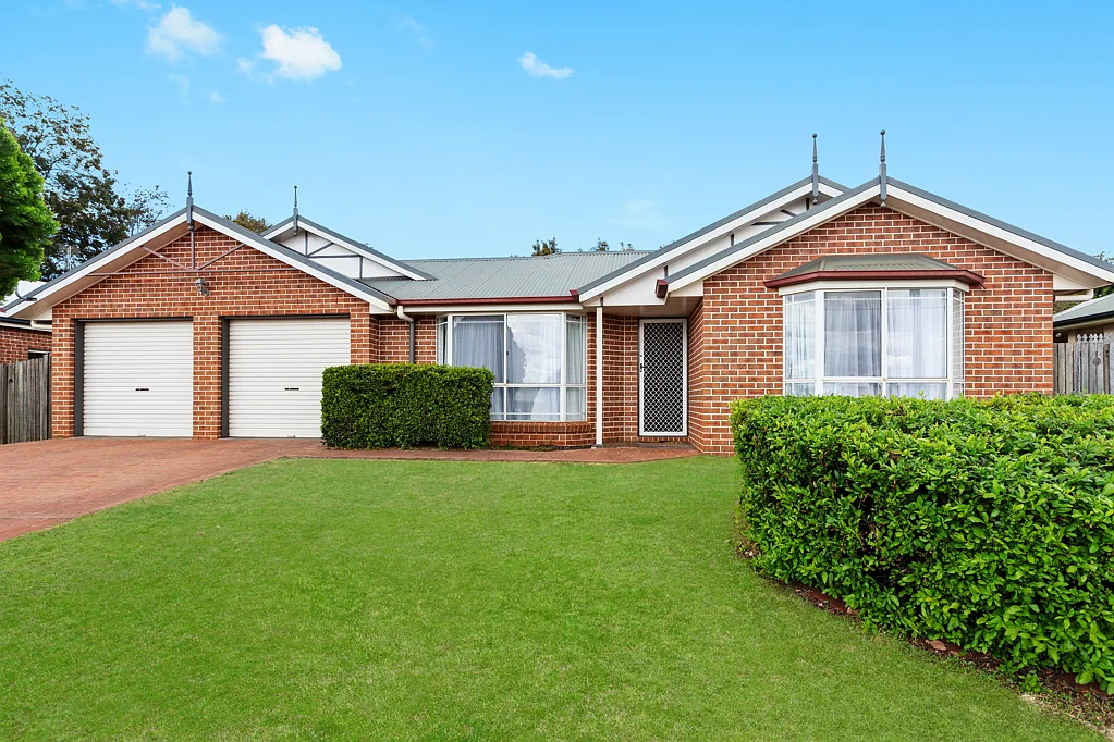 562 Hume Street, Middle Ridge, QLD 4350