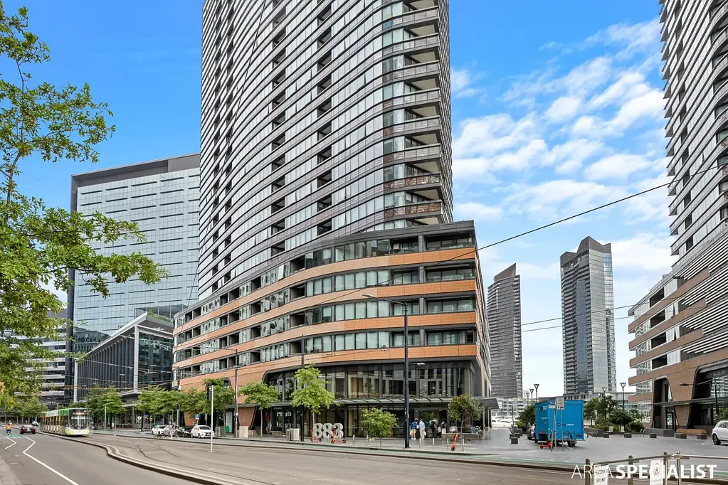 Two bedroom apartment with spectacular view in the CBD frindge.