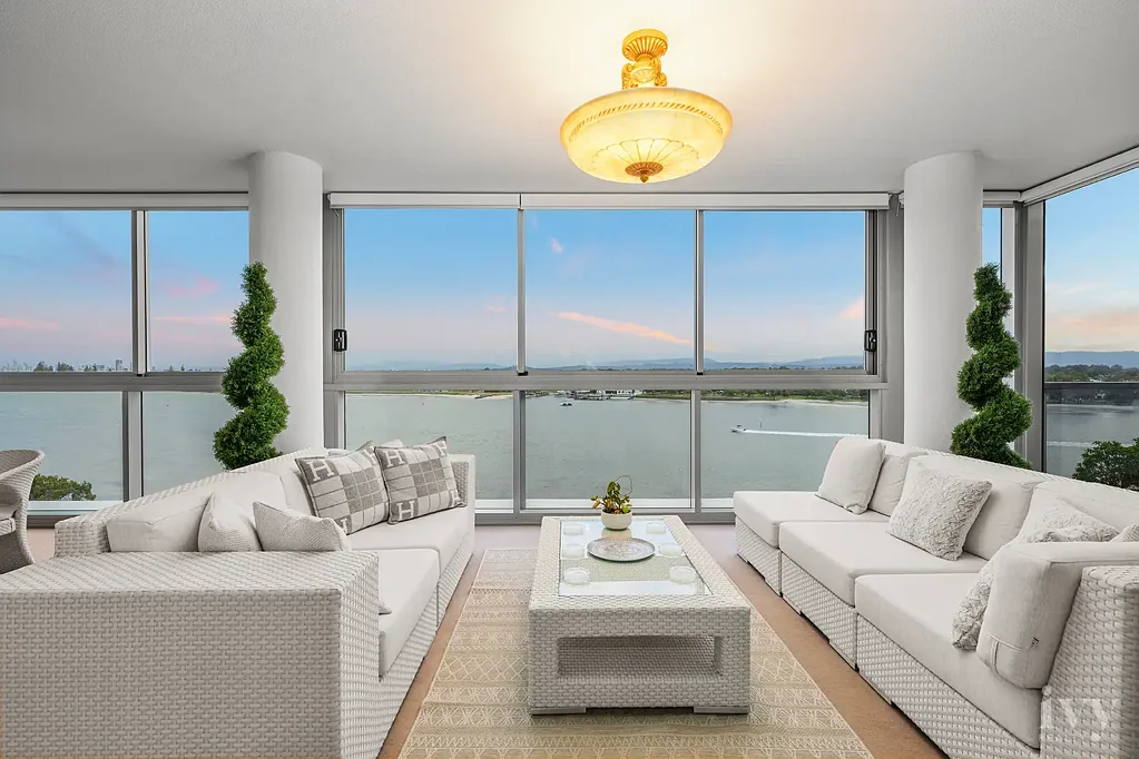 Paradise Point 4房  Exclusive, Elevated Apartment Encircled by a Water Wonderland