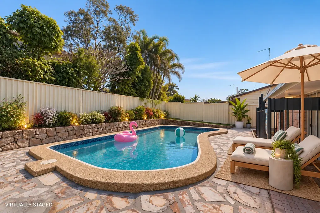 Eagleby 4房 角落地块，池畔夏日，以及打造专属空间的机会 YOUR NEW HOME WITH A POOL IS READY FOR SUMMER! BOOK AN INSPECTION TODAY