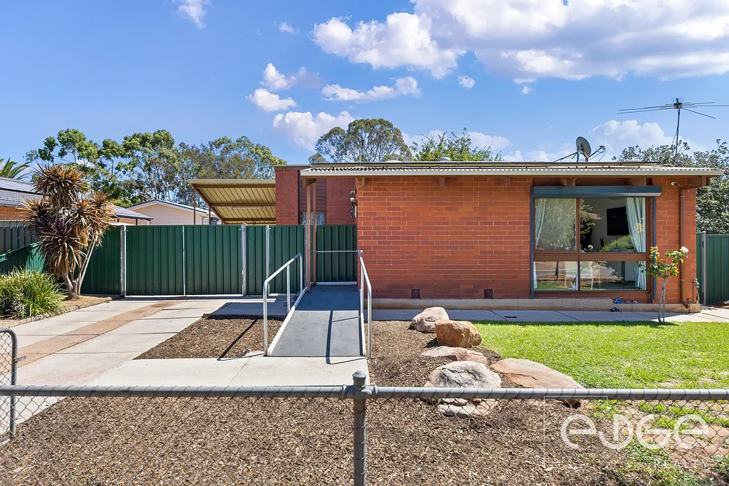 6 Lindon Street, Elizabeth Vale, SA 5112
