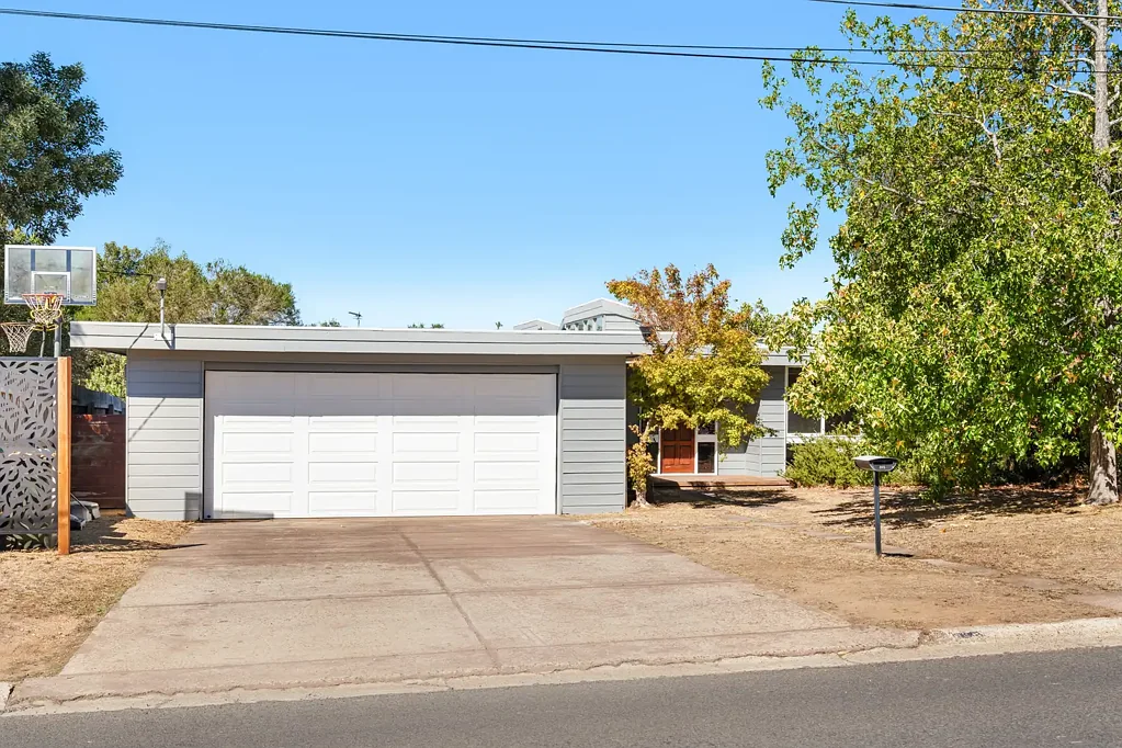 315 Tinworth Avenue, Mount Clear, VIC 3350