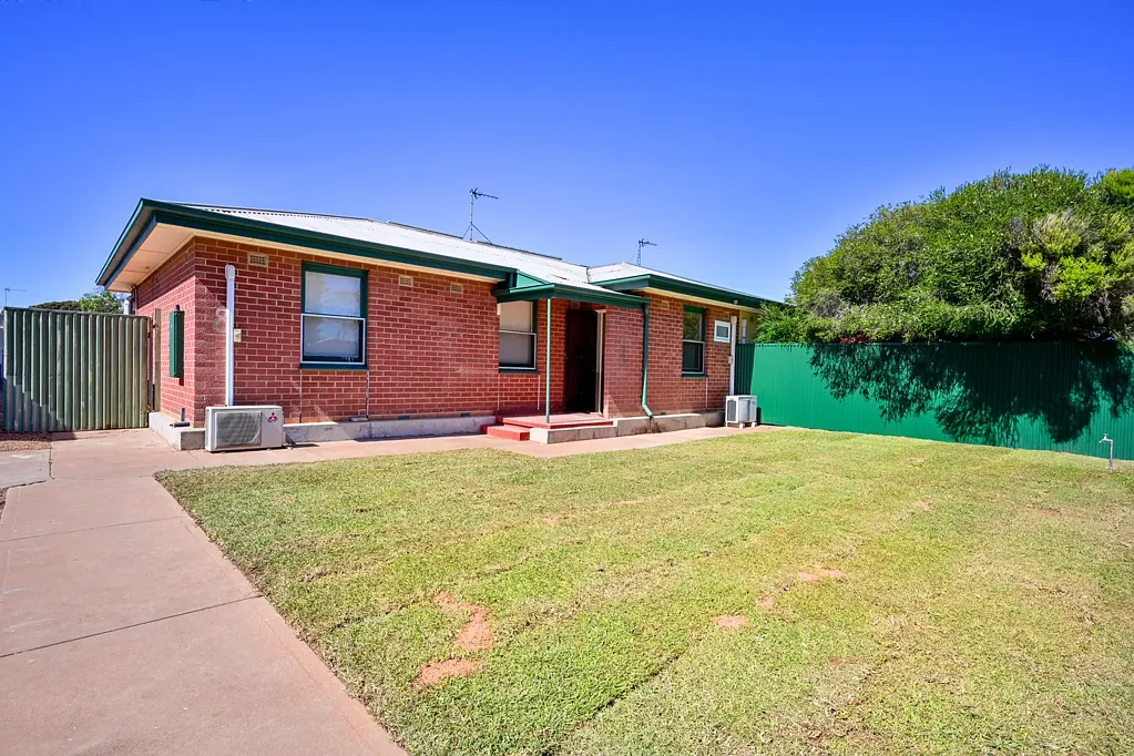 8 Taylor Street, Whyalla Stuart, SA 5608