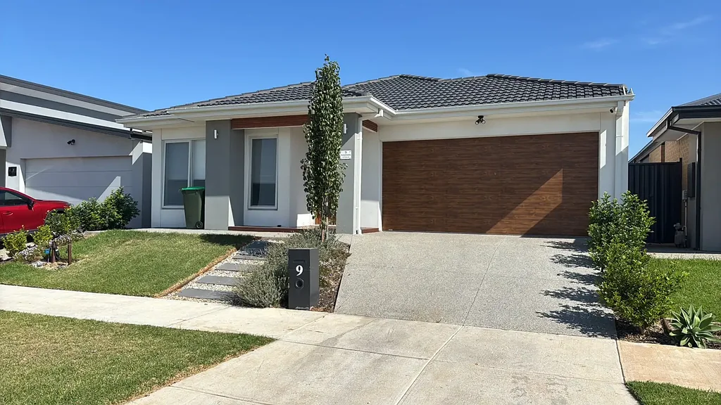 Modern Family Living in the Prestigious Cornerstone Estate, Werribee