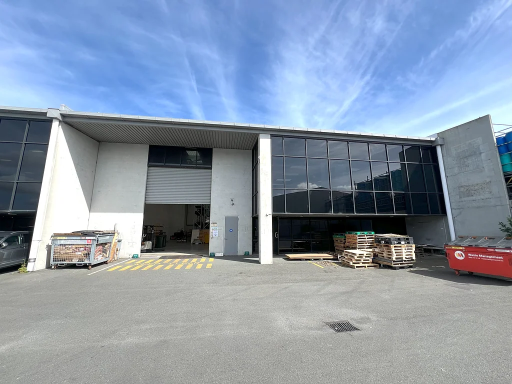 Penrose High stud Church St warehouse