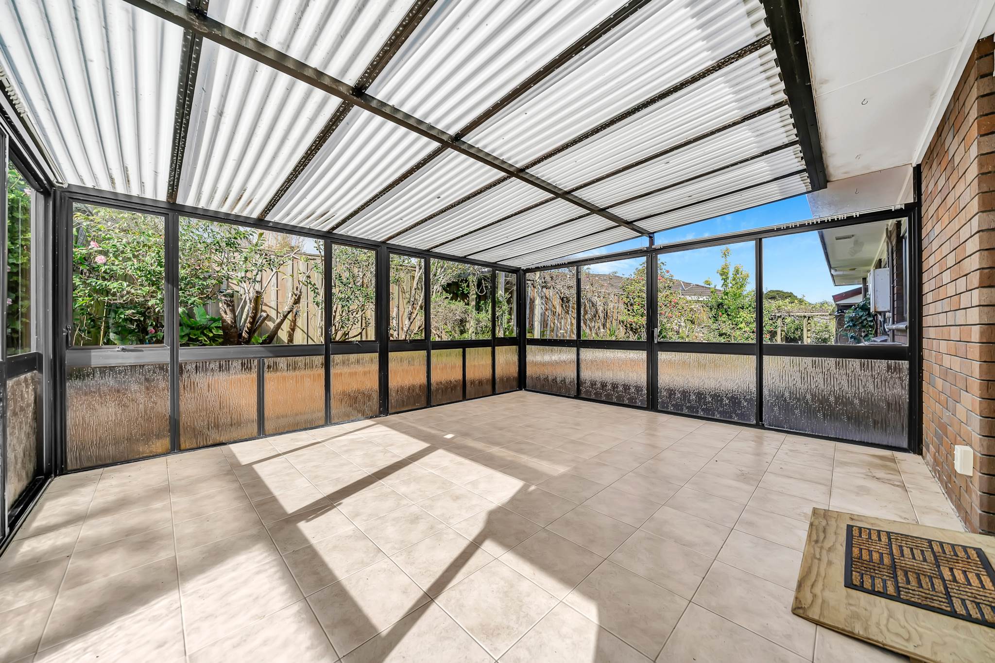 16 Landsberg Way, Windsor Park, photo 18