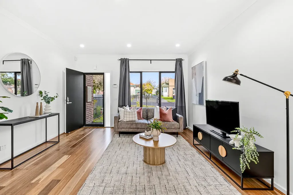 Oakleigh East 4બેડરૂમ Spacious Modern Townhouse Offering Lifestyle and Location