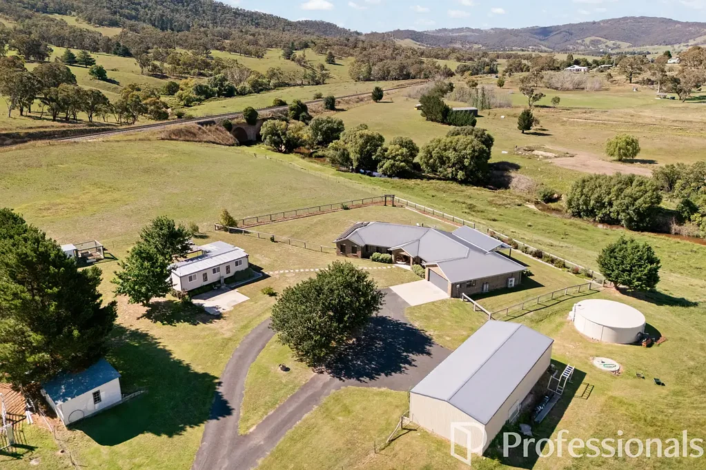 Tarana  Creekside - The Ultimate Lifestyle Retreat on 13 Acres