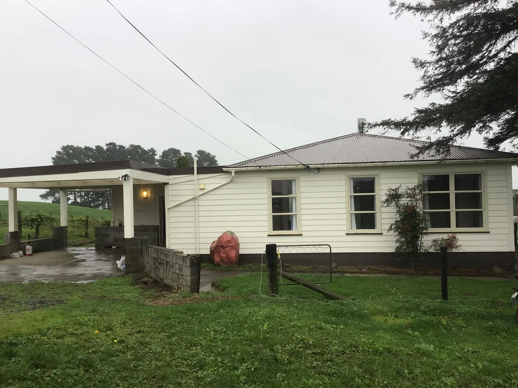 Charming Rural Home for Rent - Just 6 Minutes from Morrinsvi