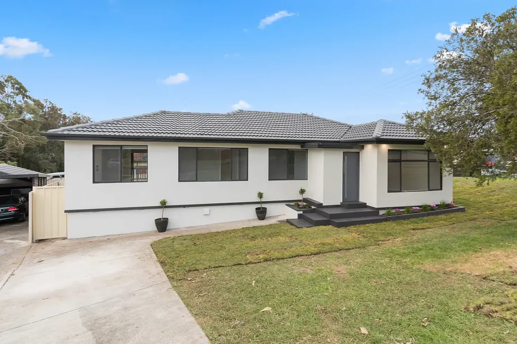 Dapto 4房  Completely Transformed - Simply Move In & Enjoy