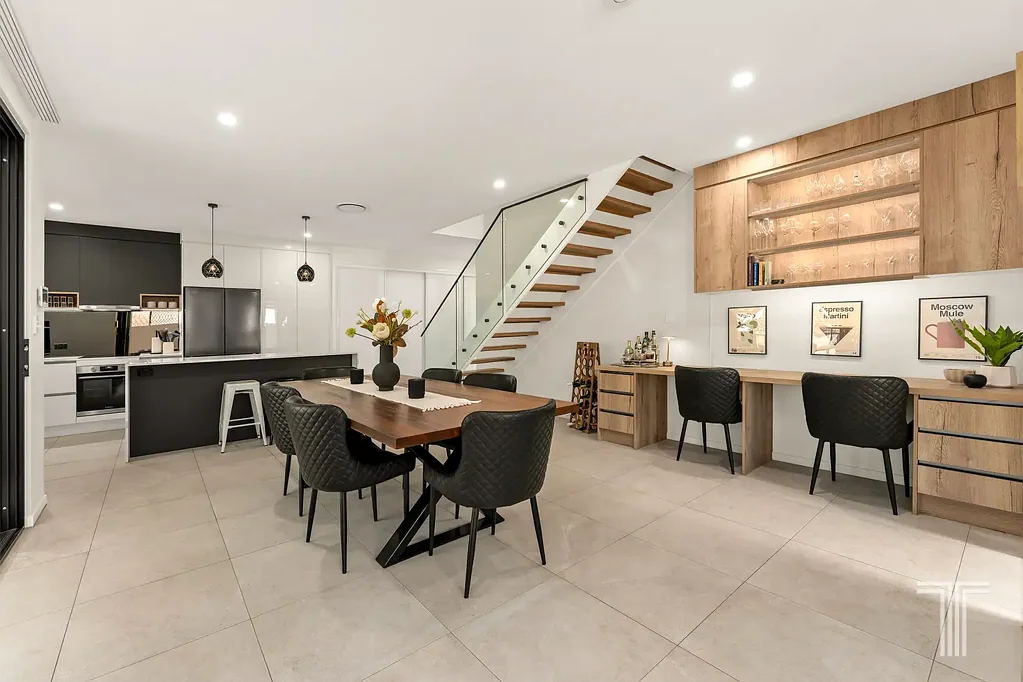 Carina Heights 3房  房屋大小的奢华。公寓的简约。 House-Sized Luxury. Apartment Simplicity