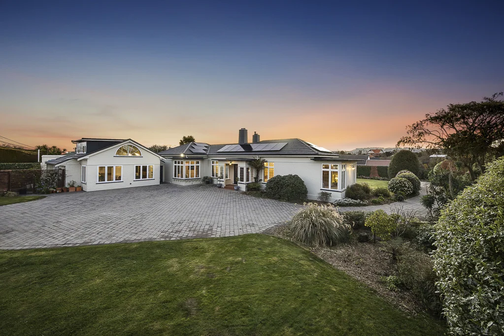 Musselburgh 4房  A Legacy Property - Two Titles, Endless Possibilities