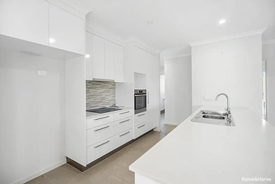 19 Hudson Drive, Urraween, QLD 4655, 4 slaapkamers, 2 badkamers, House