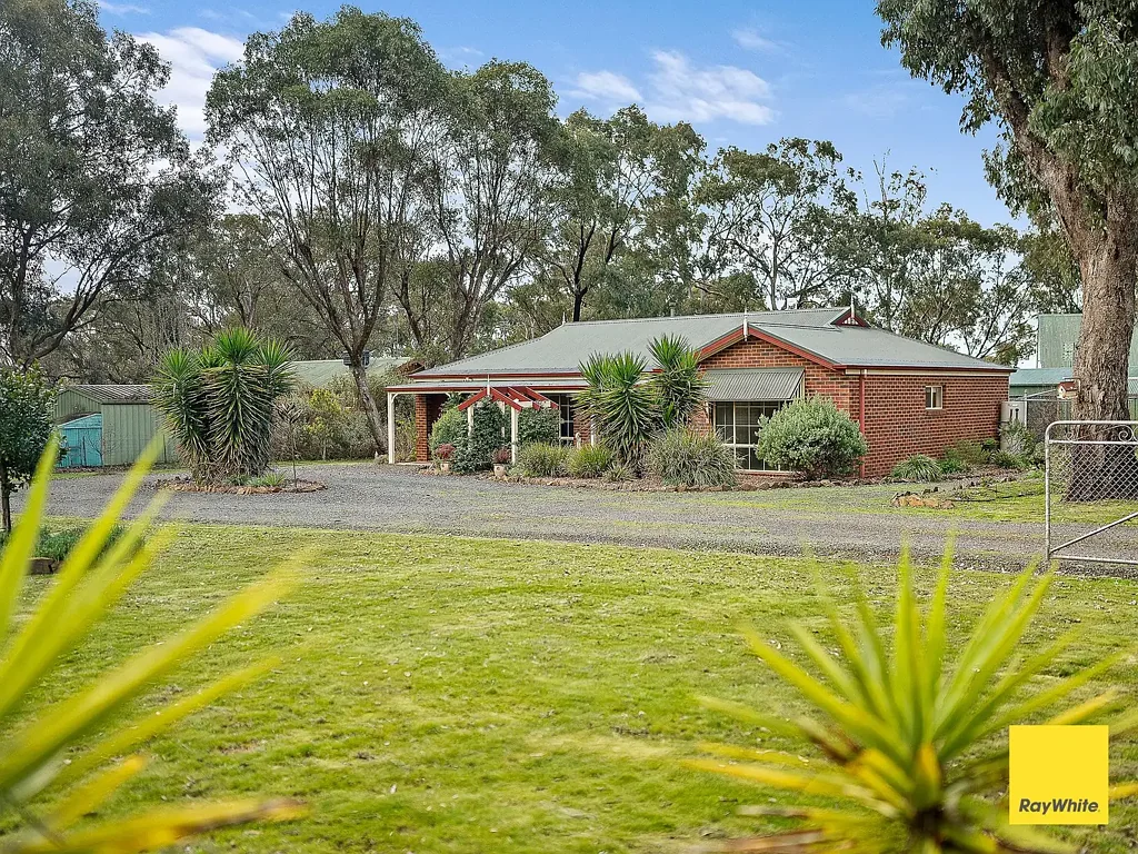 Axedale 3房  Comfortable Living on a Generous Allotment in the Heart of Axedale