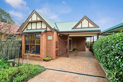 Magill 3Zimmer Open the Door to a Garden-Loving Courtyard Home in Position-Perfect Magill