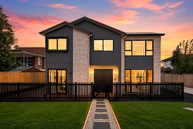 Albany 4 Bedroom Walk to Kristin  Standalone  Spacious Living