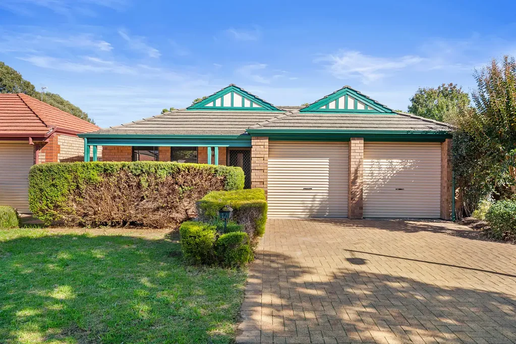 Spacious & Low Maintenance Living in Mitchell Park