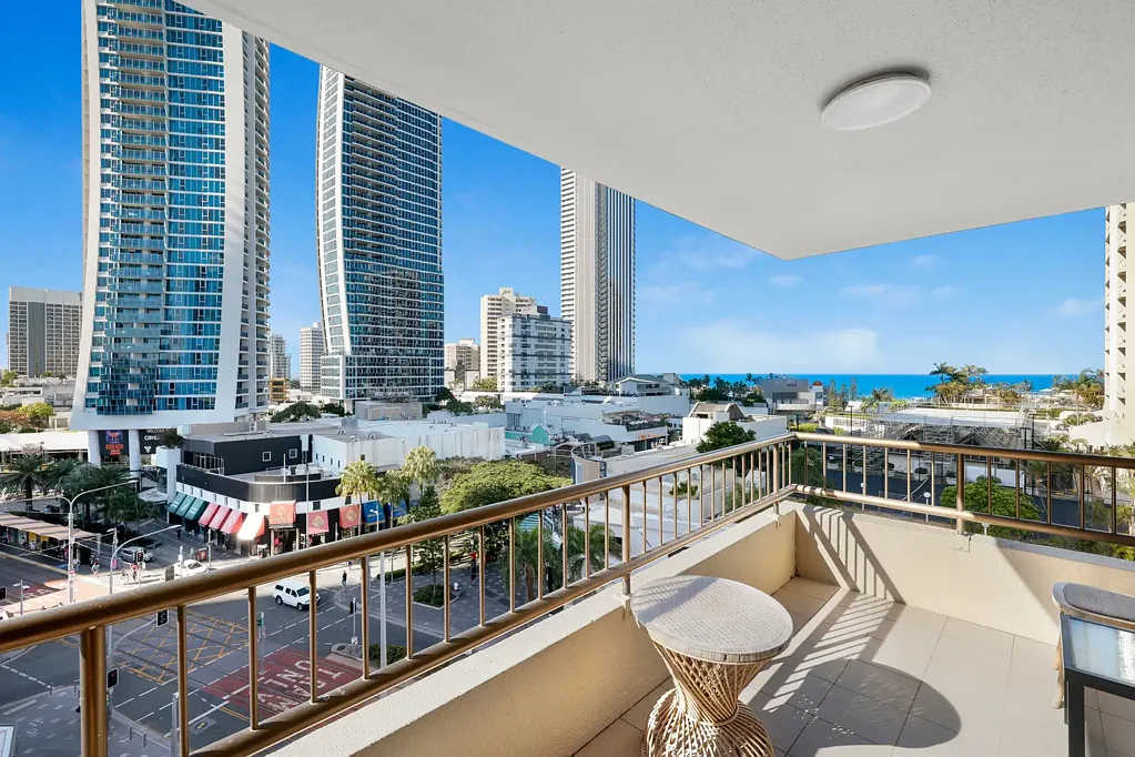 Surfers Paradise 1 Bedroom Northeast Facing Apartment in the Heart of Surfers Paradise