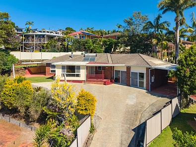 Banora Point 3Zimmer Space, views and endless potential!