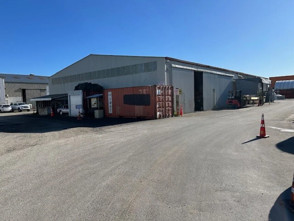 Onekawa Large industrial workshop for lease