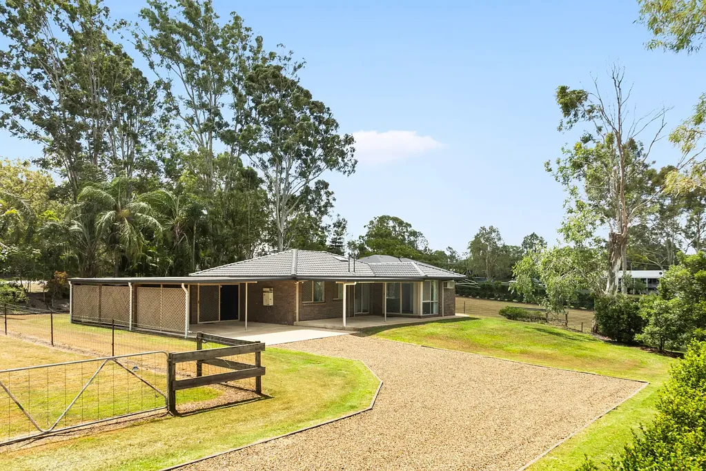 52 Mitchell Street, Barellan Point, QLD 4306