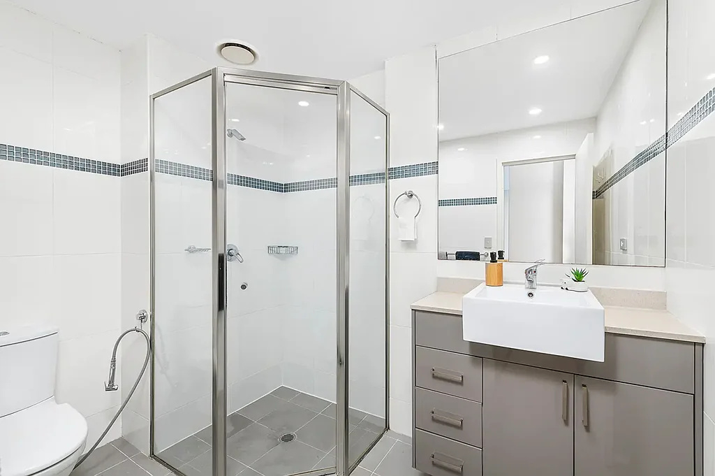 Avanti Building Convenience