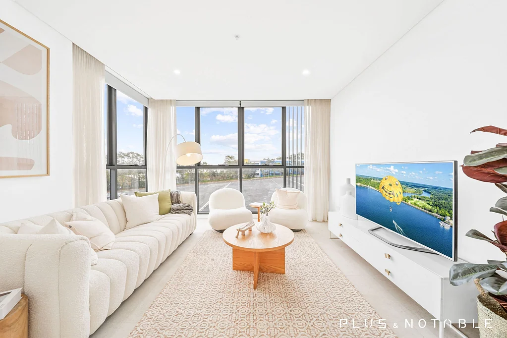 Castle Hill Modern 3-Bedroom Apartment in the Heart of Castle Hill with Metro Access