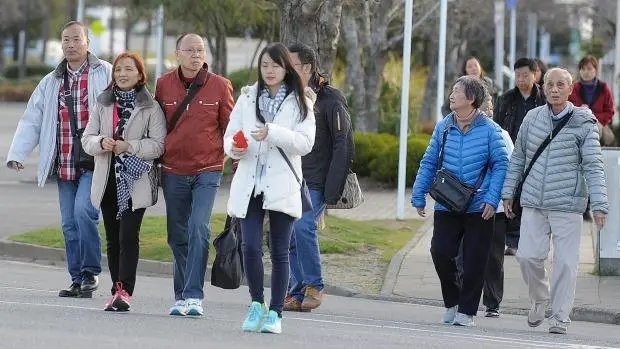 自从移民局开辟了这条“绿色通道”，很多中国游客一天就拿到了新西兰签证……