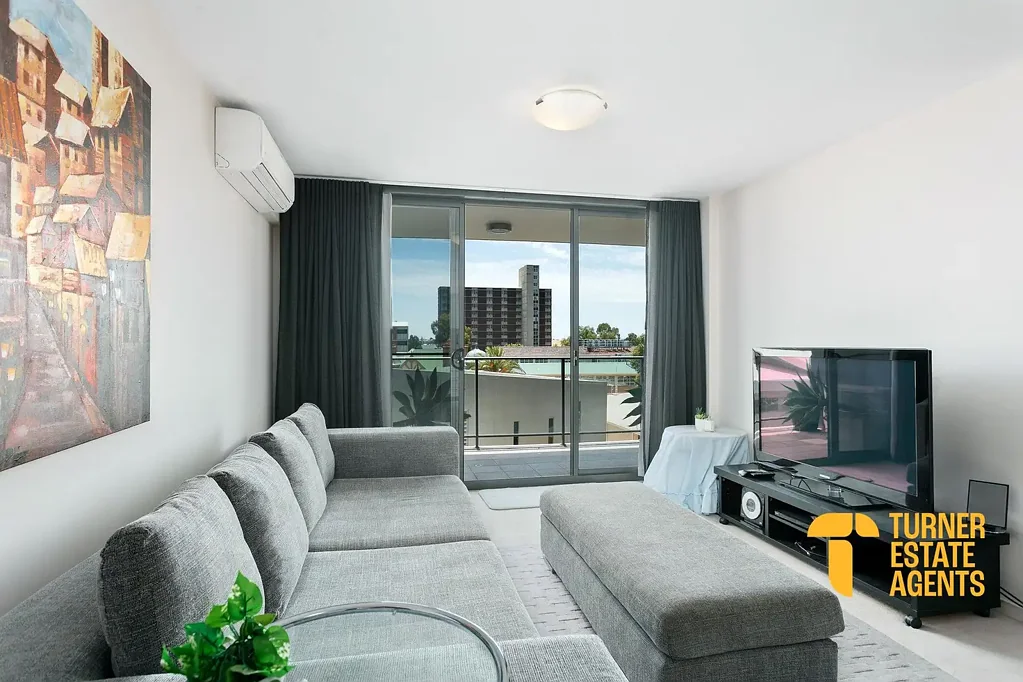 Perth 1房  City Living Meets Resort Luxury in a Prime, Central Location