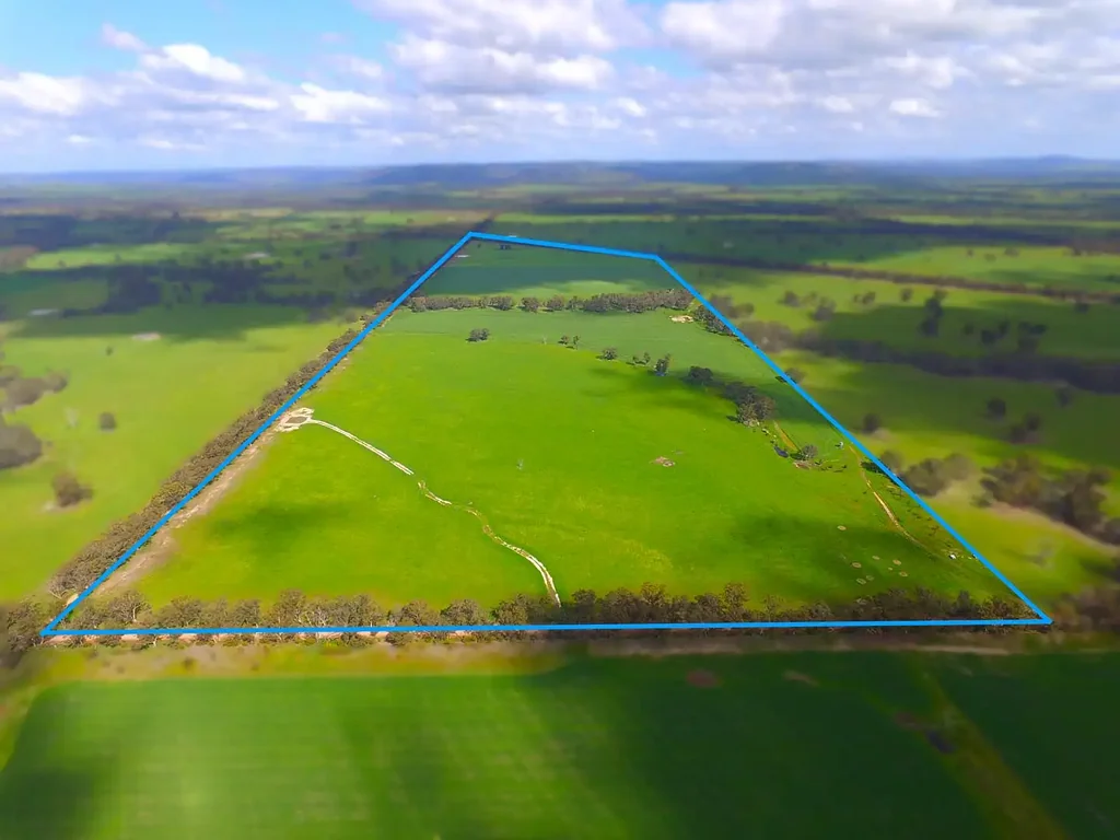 Pranjip  'Billabong' - Mixed Farming with Scale - 320 acres – North East VIC