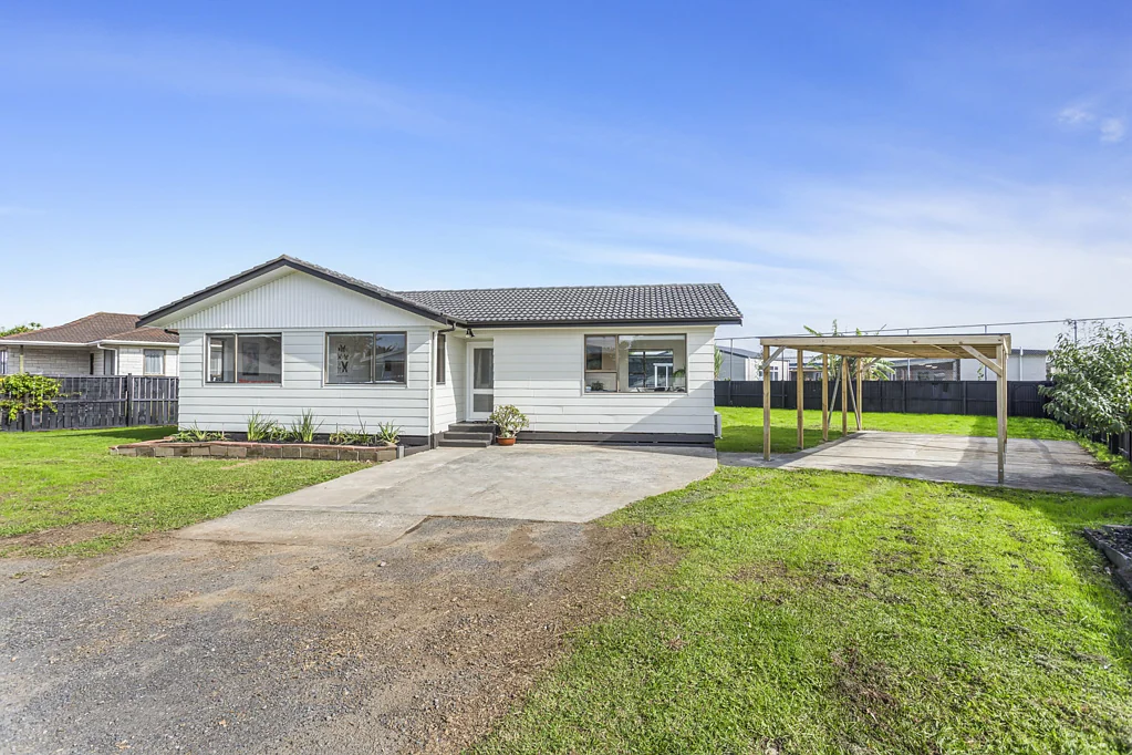 Mangere 3房  3 Bedroom Family Home With Bonus 3 Room Cabin!