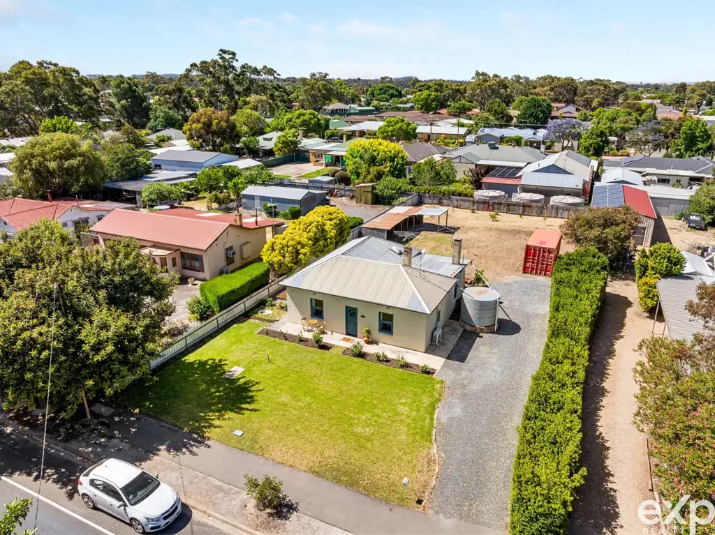 18 Greenock Road, Nuriootpa, SA 5355