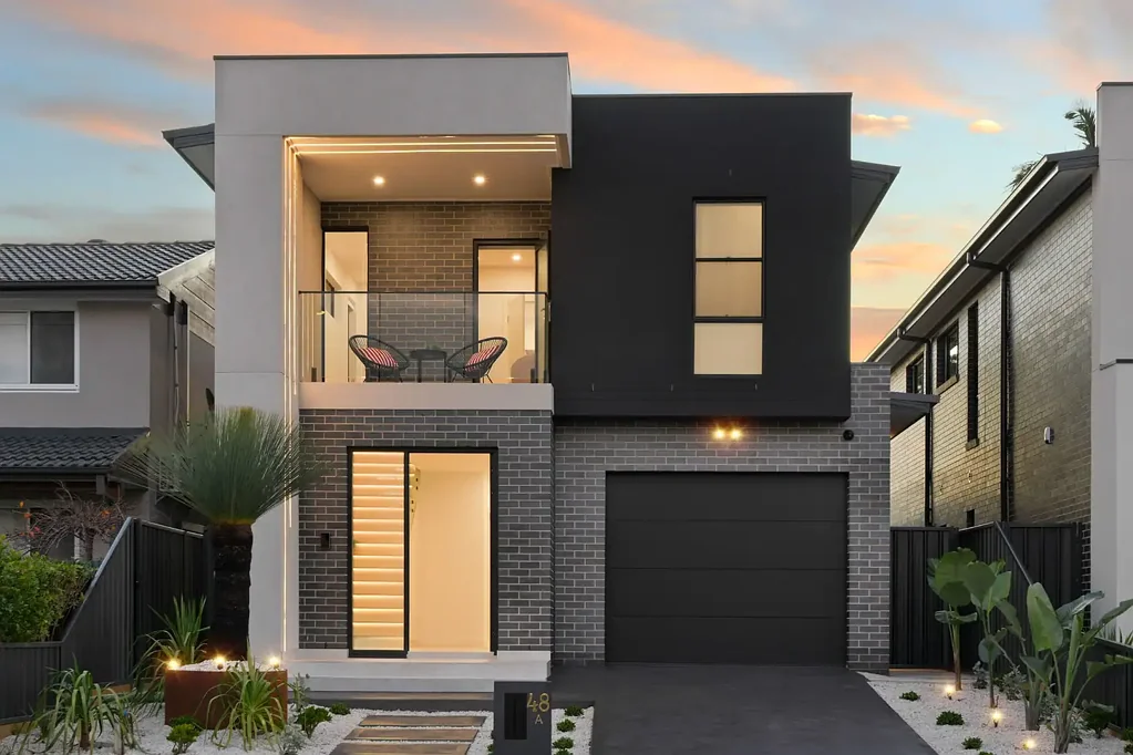 Chipping Norton 5房 在 Chipping Norton 最优越的街道之一拥有全新双砖住宅的难得机会 A Rare Opportunity to Secure a Brand New Double Brick Residence in One of Chipping Norton's Finest Streets