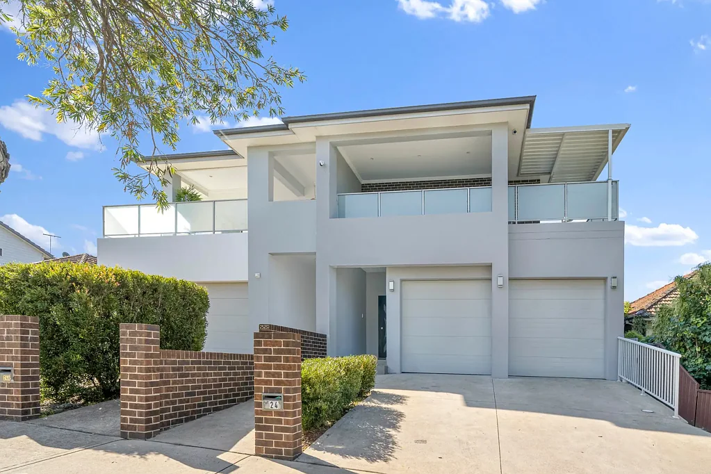 24 Lawford Street, Greenacre, NSW 2190
