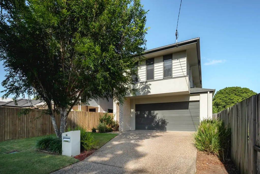 Banyo 4غرفة نوم Spacious Family Living with Multiple Living Zones & Alfresco Appeal